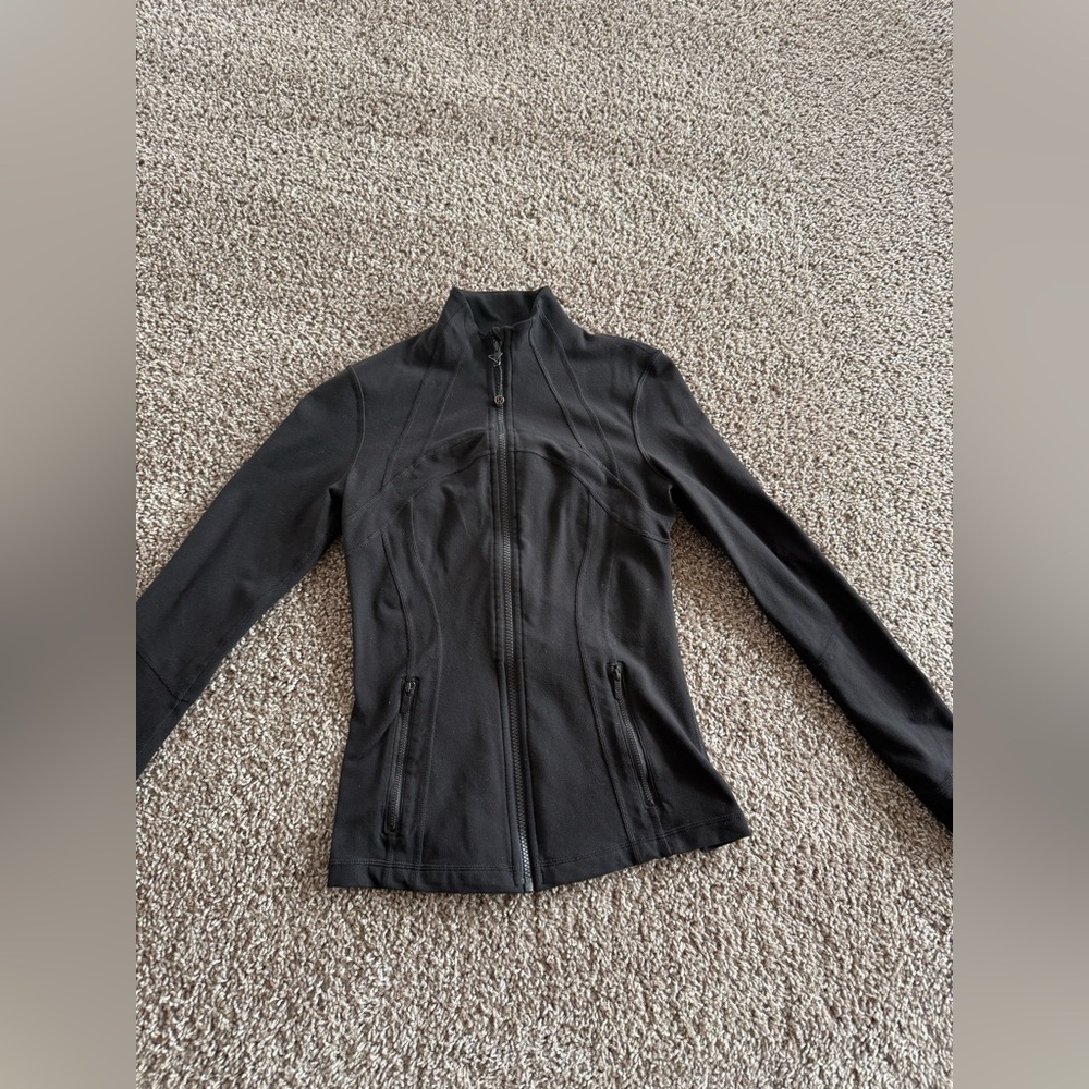 Lululemon Define Jacket - Picture 4 of 6